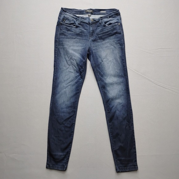 Judy Blue Denim - Judy Blue Skinny Fit Dark Wash Distressed Jeans  Size 13/31 Mens 10
